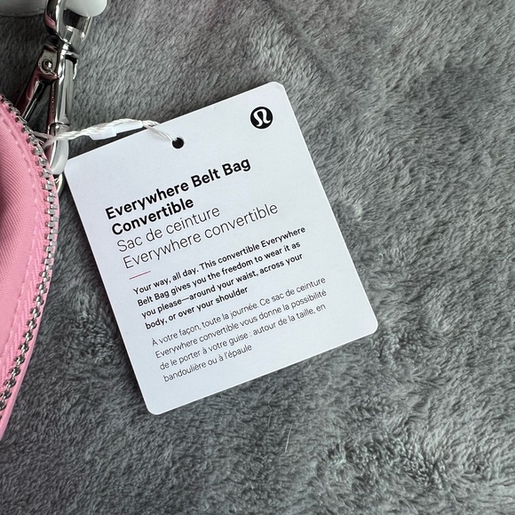 Lululemon Everywhere Belt Bag Convertible - Picture 4 of 5